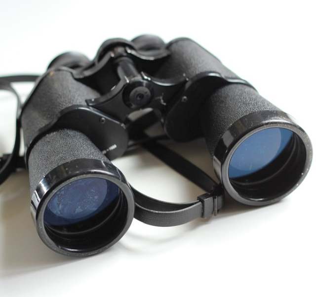 Difference between Telescope and Binoculars, telescope vs binoculars