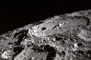 crater moon, reflector telescope